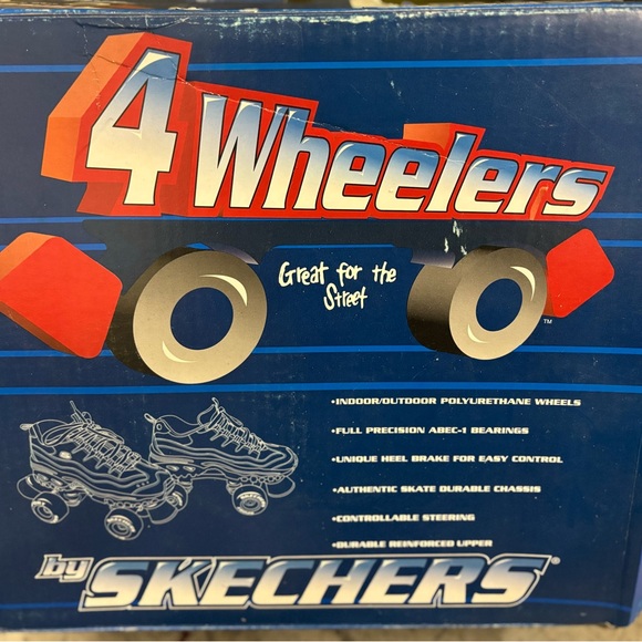SKECHERS | Sneaker Street Roller Skates - Picture 11 of 12